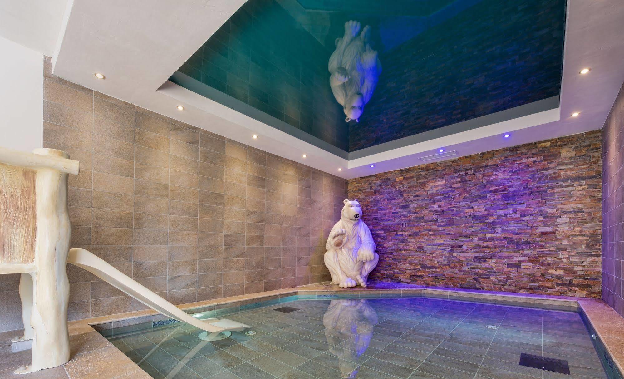 Cgh Residences And Spa Les Chalets De Leana Ле Каро д'Араш Екстериор снимка